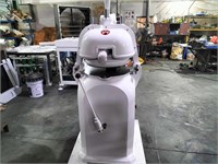 {{photo.Alt || photo.Description || 'Тестоделитель округлитель OSQAR  36кусков 220в'}}